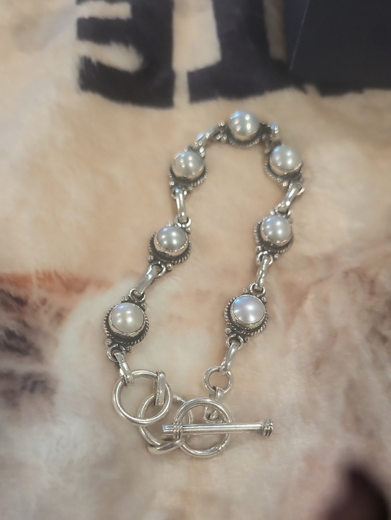 Barcelona jewlery store Jewelry - Toggle 925 Sterling Silver Fresh Water Pearls Box Tagged From Barcelona Spain